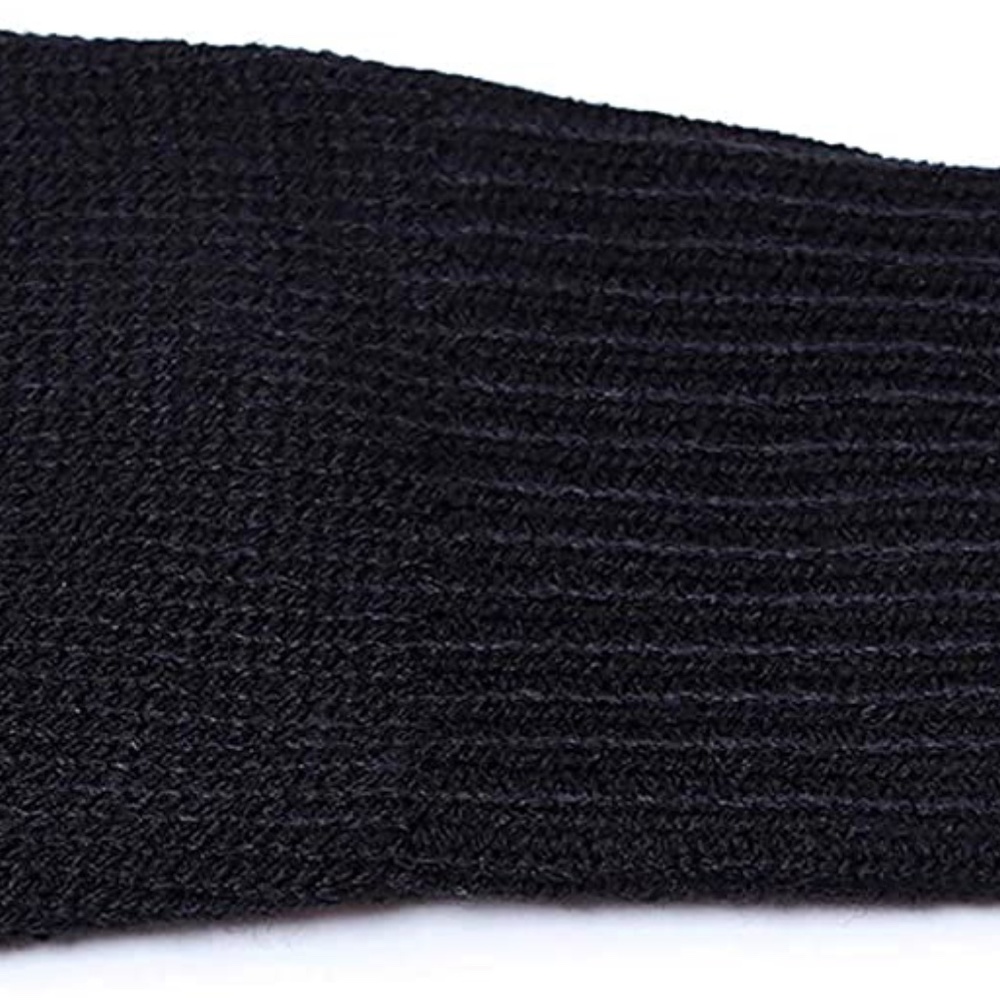 2xHP💝Women’s Heart Sweater in Black and White sz medium - Picture 6 of 6